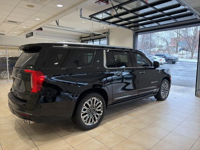 2024 GMC Yukon XL Denali Ultimate