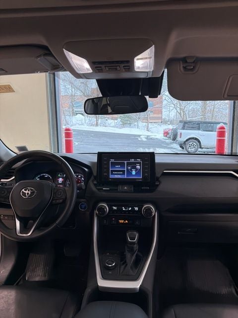 2022 Toyota RAV4 Hybrid XLE Premium