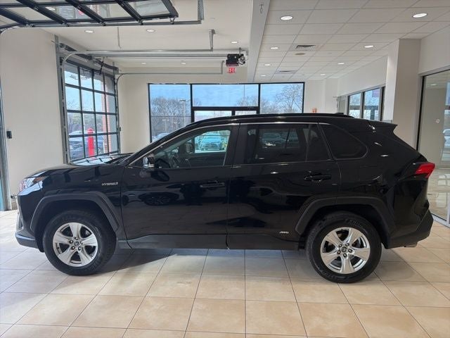 2020 Toyota RAV4 Hybrid XLE