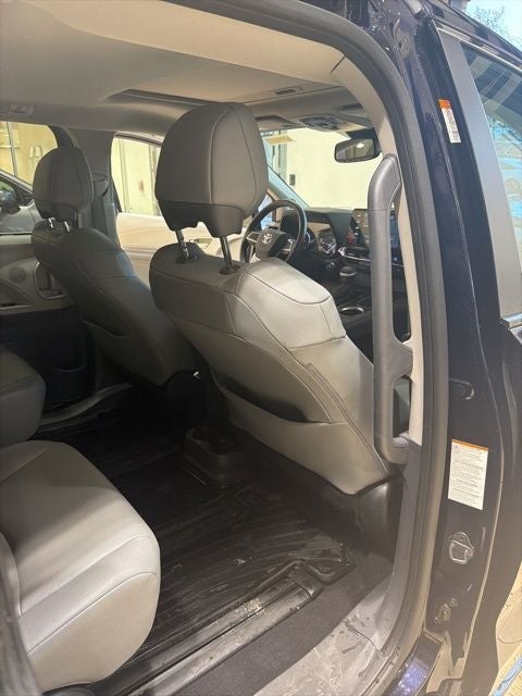 2024 Toyota Sienna XLE 7 Passenger