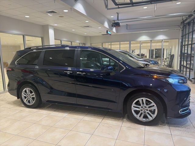 2024 Toyota Sienna XLE 7 Passenger