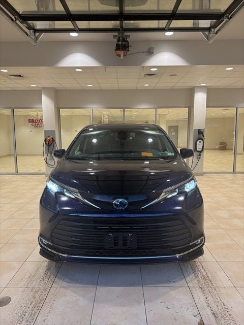 2024 Toyota Sienna XLE 7 Passenger