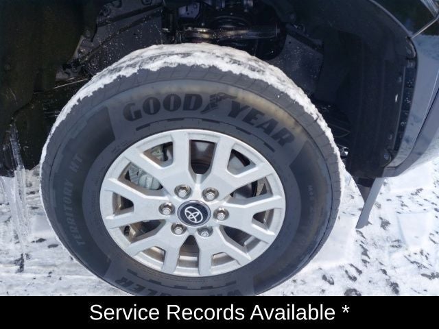 2025 Toyota Tacoma SR5