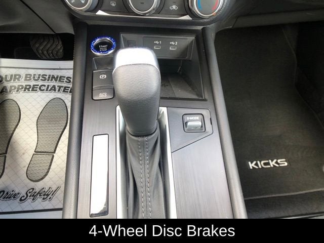 2025 Nissan Kicks SV