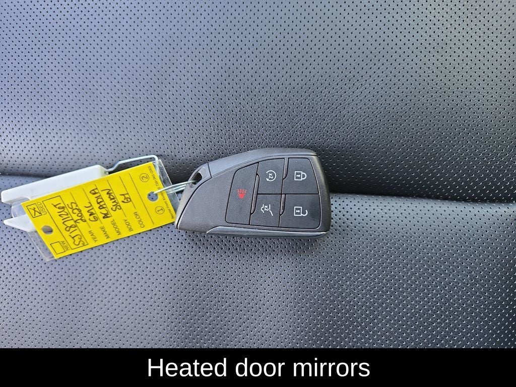 2025 GMC Acadia Denali