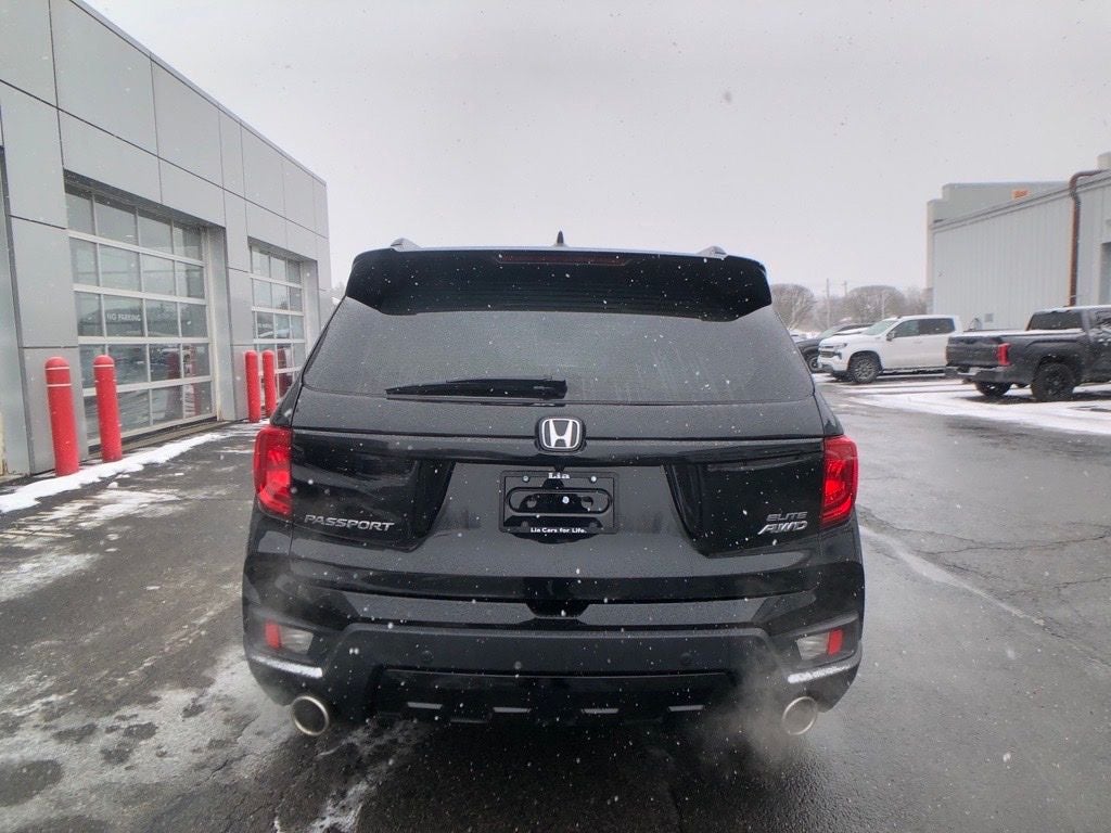 2023 Honda Passport Elite