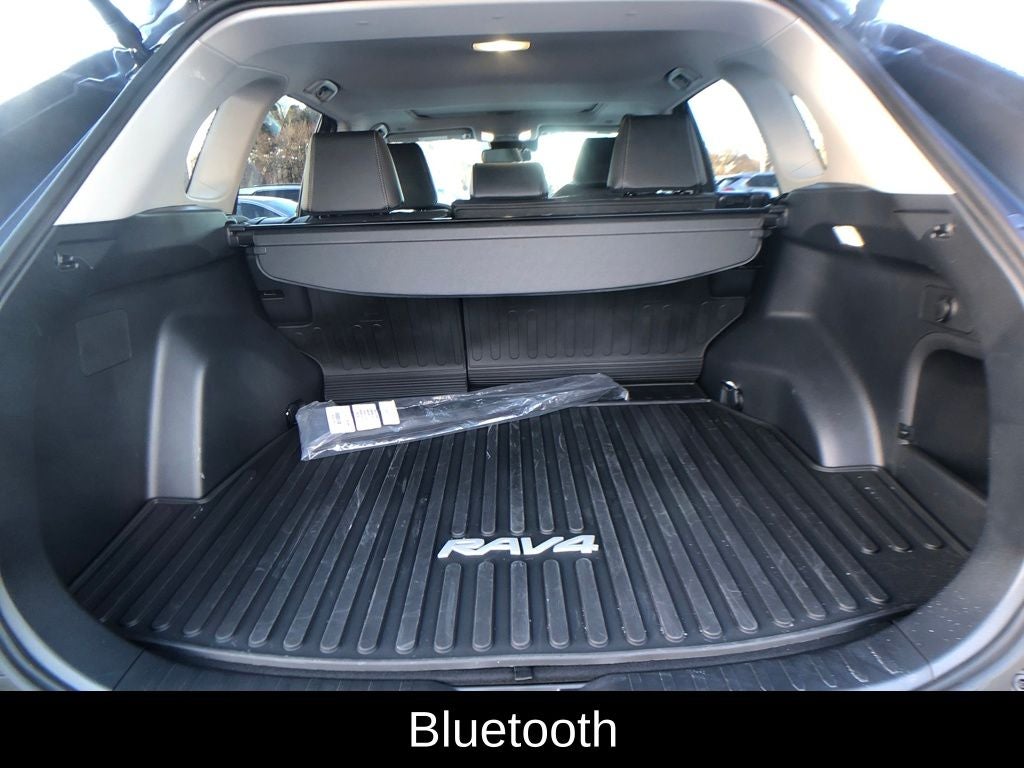 2025 Toyota RAV4 Hybrid XLE Premium