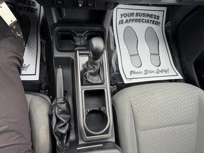 2022 Toyota Tacoma 4WD SR5