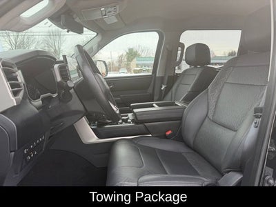 2024 Toyota Tundra 4WD SR5