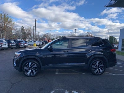 2025 Volkswagen Atlas 2.0T SE w/Technology