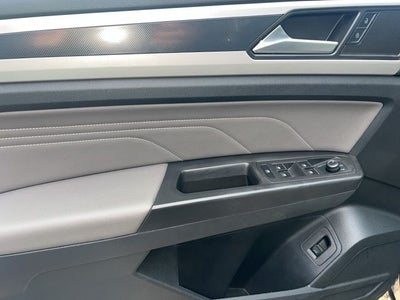 2022 Volkswagen Atlas 3.6L V6 SEL R-Line