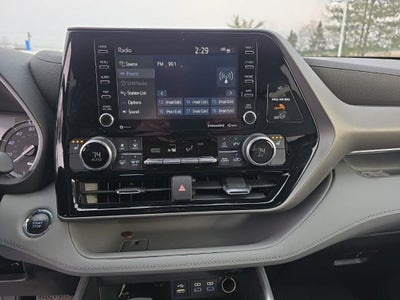 2022 Toyota Highlander XLE