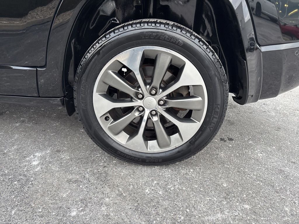 2019 Jeep Cherokee Overland