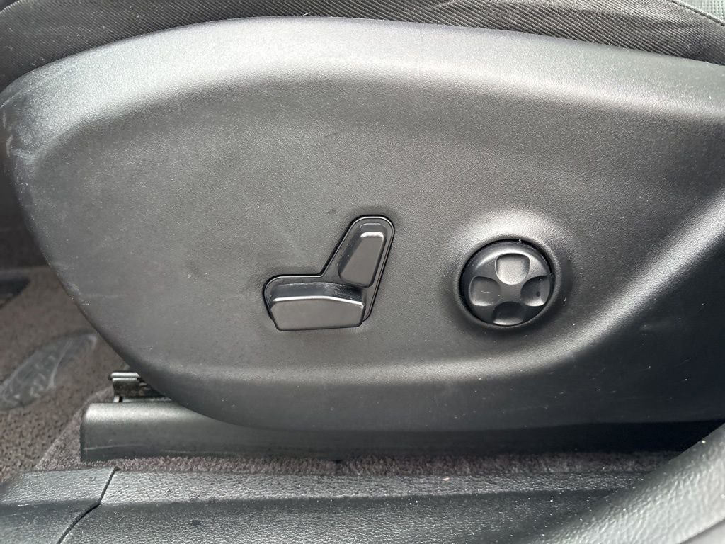 2019 Jeep Cherokee Overland