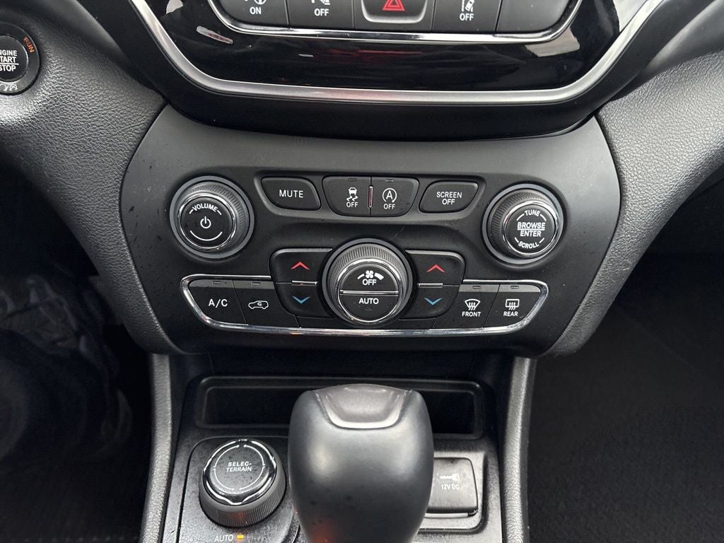 2019 Jeep Cherokee Overland