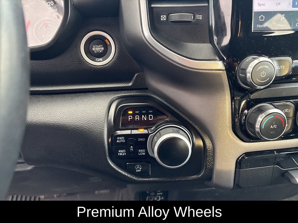 2022 RAM 1500 Big Horn/Lone Star 4D Crew Cab