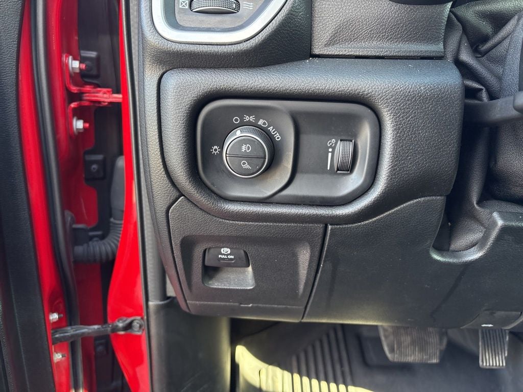 2020 RAM 1500 Big Horn/Lone Star 4D Crew Cab