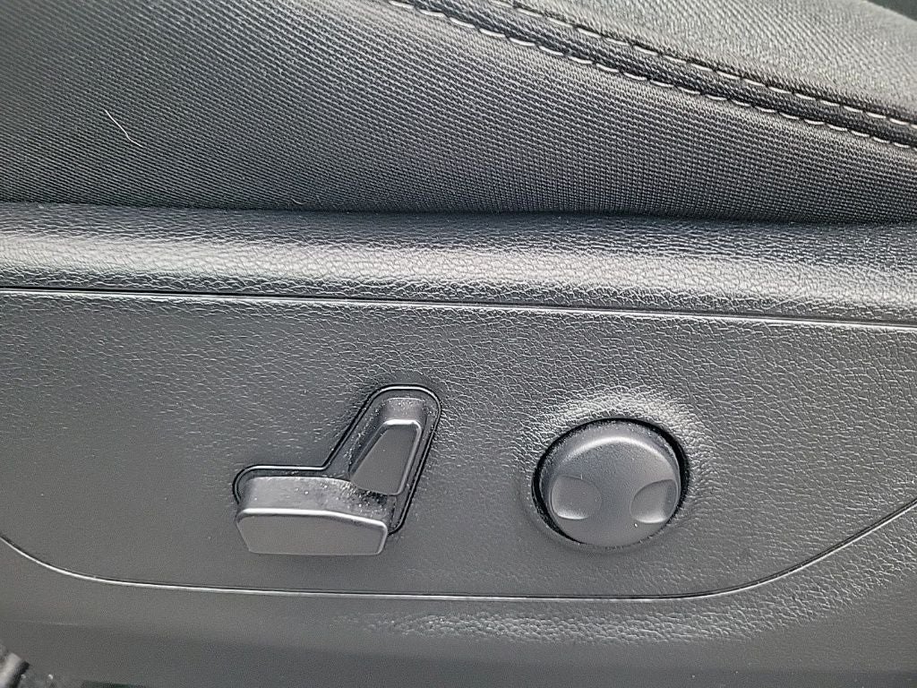 2025 RAM 1500 Big Horn/Lone Star 4D Crew Cab