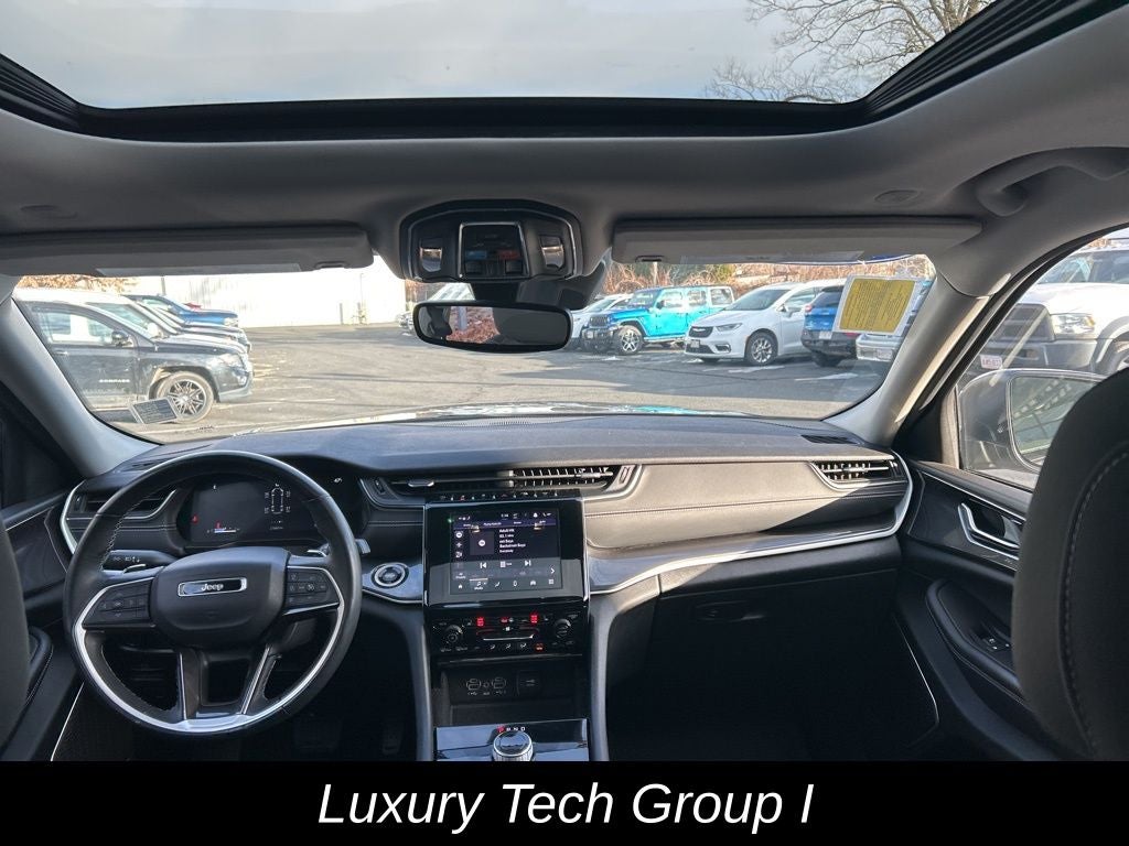 2022 Jeep Grand Cherokee L Laredo