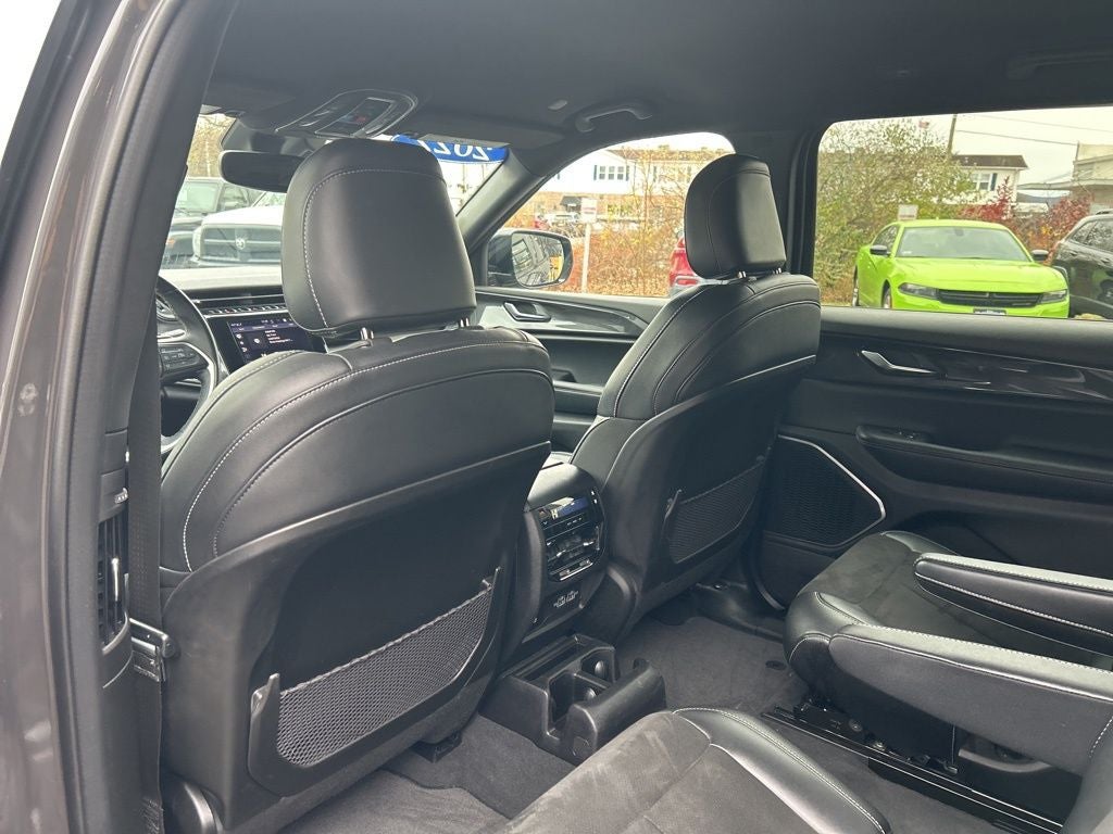 2022 Jeep Grand Cherokee L Altitude