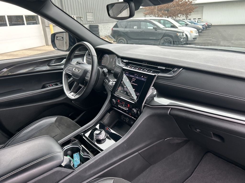 2022 Jeep Grand Cherokee L Altitude