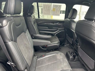 2022 Jeep Grand Cherokee L Altitude