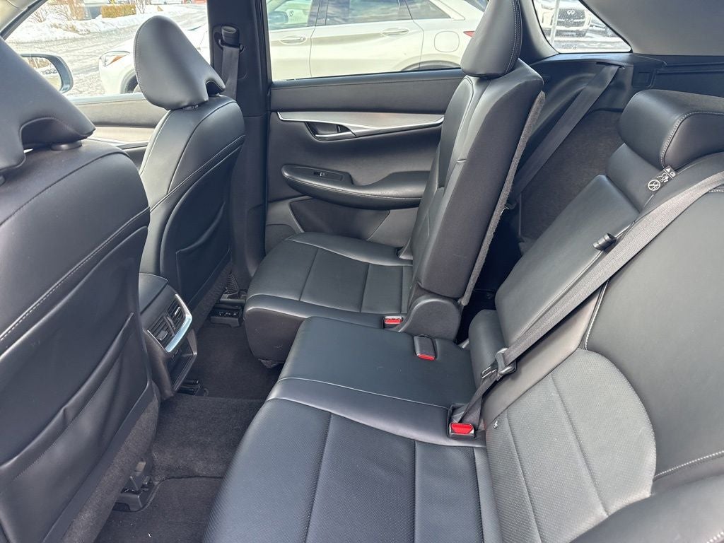 2023 INFINITI QX50 LUXE