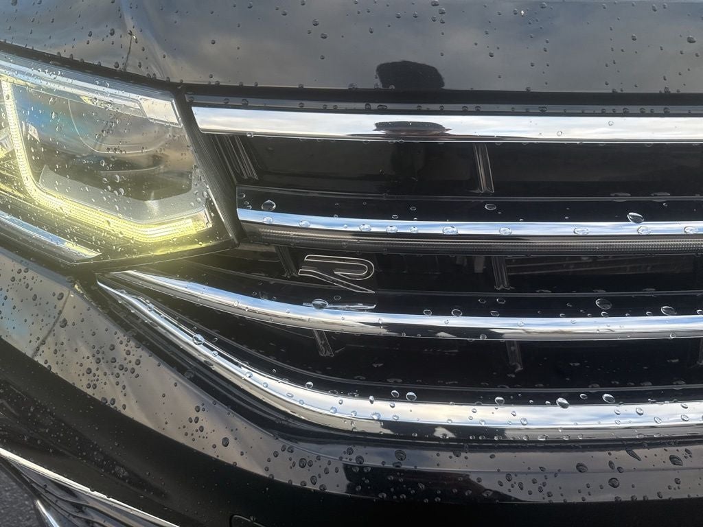 2022 Volkswagen Tiguan 2.0T SEL R-Line