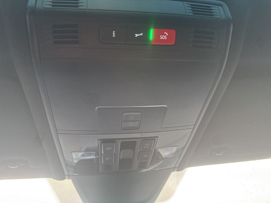 2022 Volkswagen Tiguan 2.0T SEL R-Line