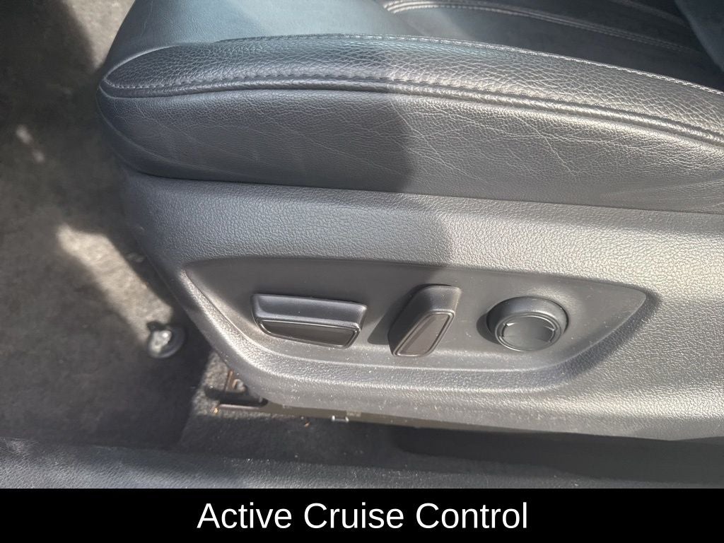 2019 Toyota Avalon XLE