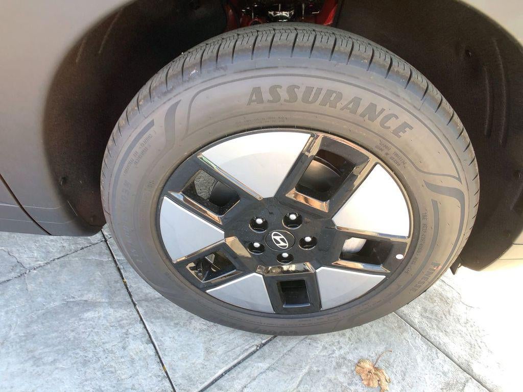 2025 Hyundai SANTA FE HYBRID SEL