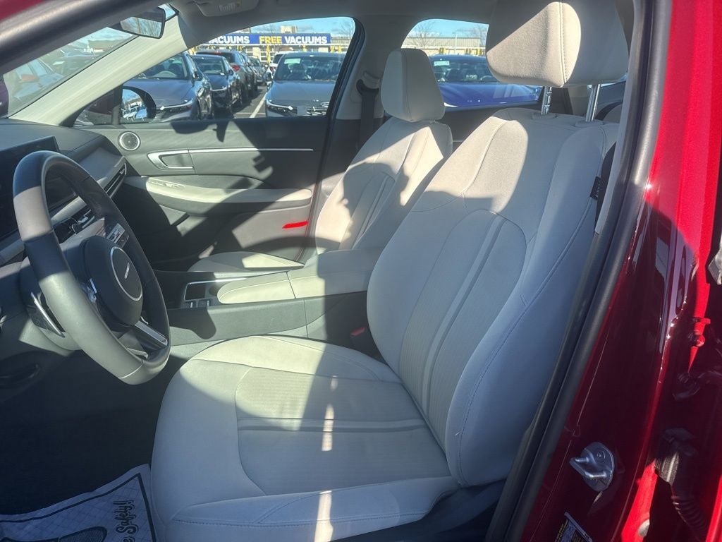 2024 Hyundai SONATA HYBRID SEL