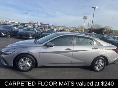 2025 Hyundai ELANTRA SE