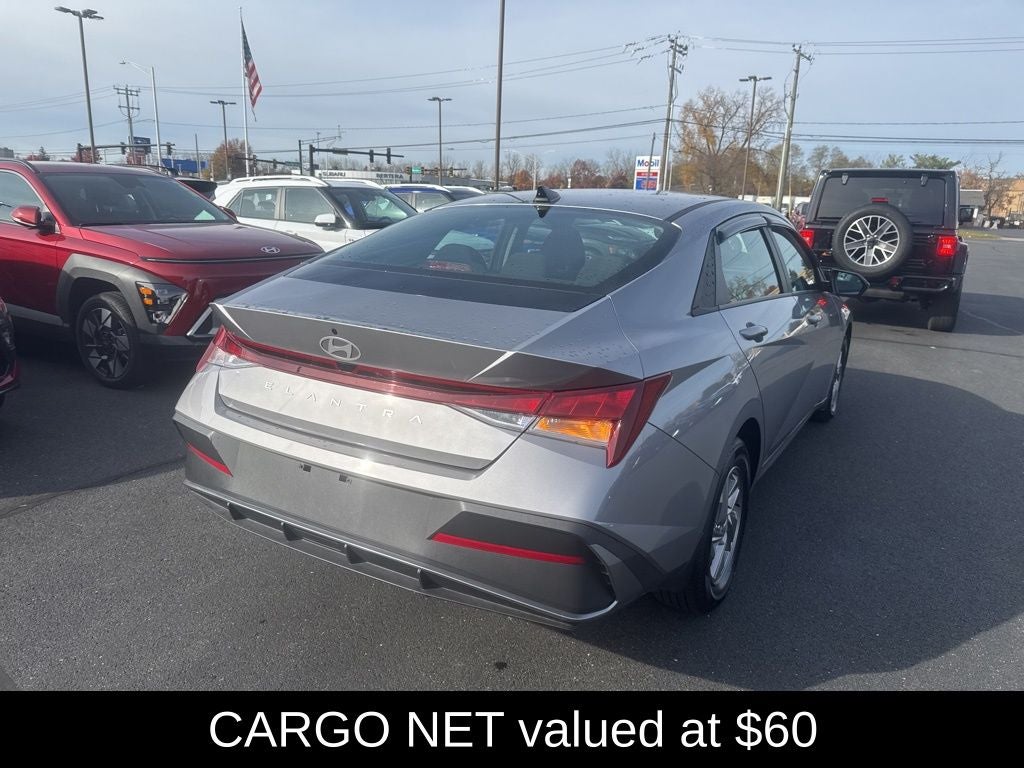 2025 Hyundai ELANTRA SE