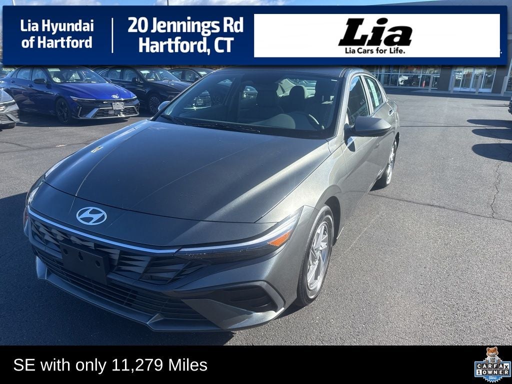 2024 Hyundai ELANTRA SE