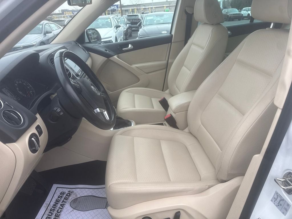 2016 Volkswagen Tiguan SE 4Motion