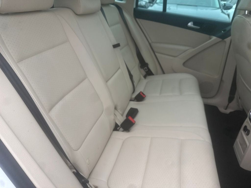 2016 Volkswagen Tiguan SE 4Motion