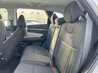 2023 Hyundai TUCSON SE