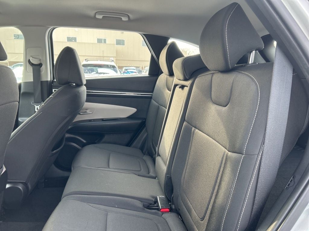 2023 Hyundai TUCSON SE
