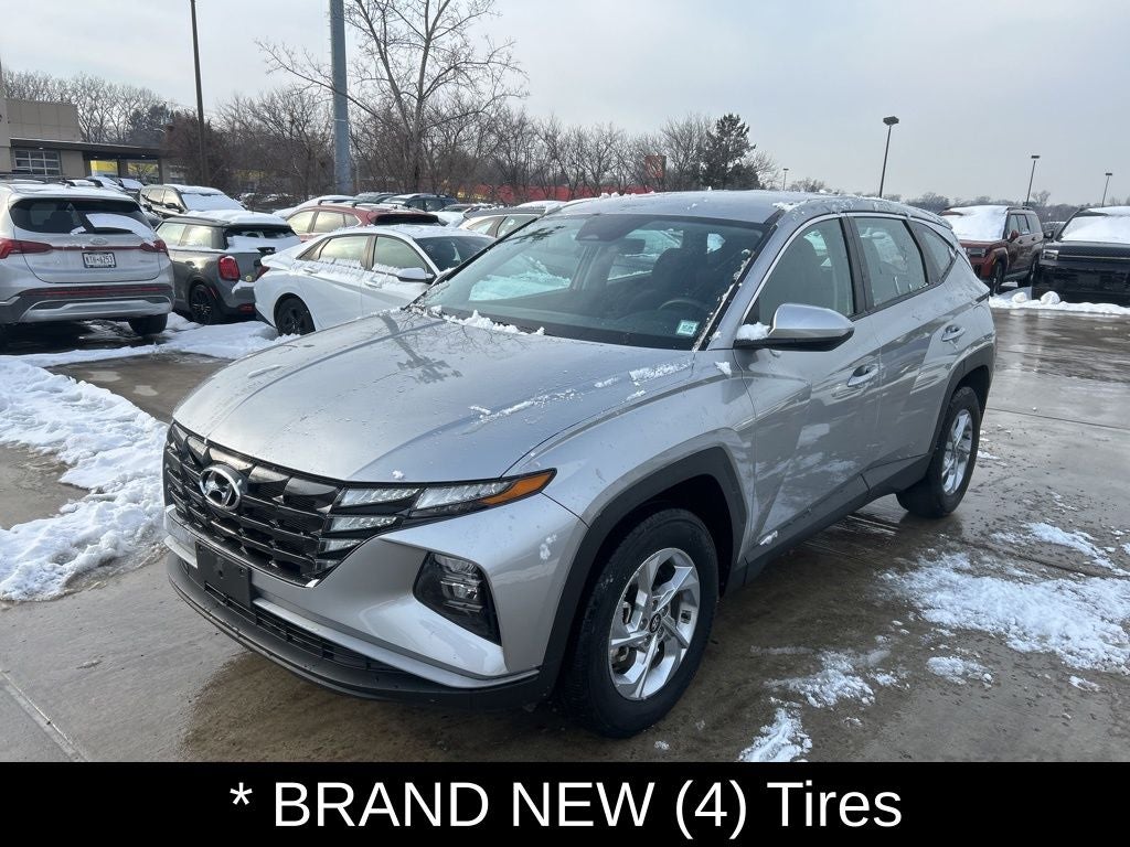 2023 Hyundai TUCSON SE