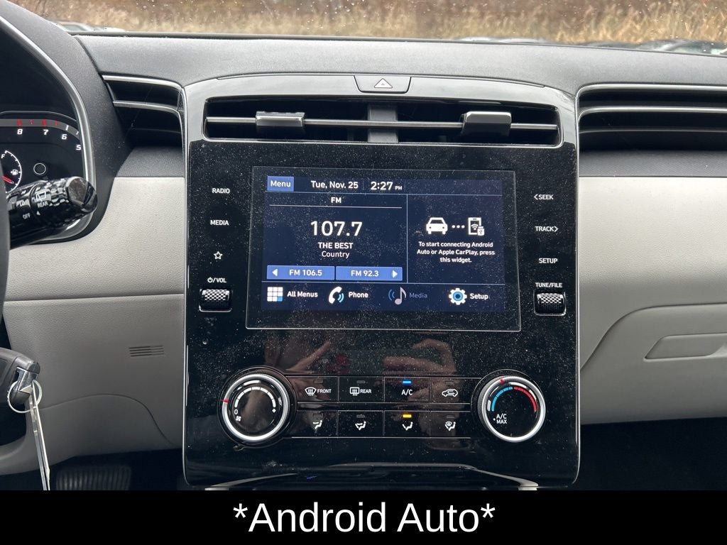 2023 Hyundai TUCSON SE