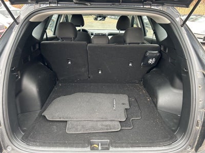 2023 Hyundai TUCSON SE