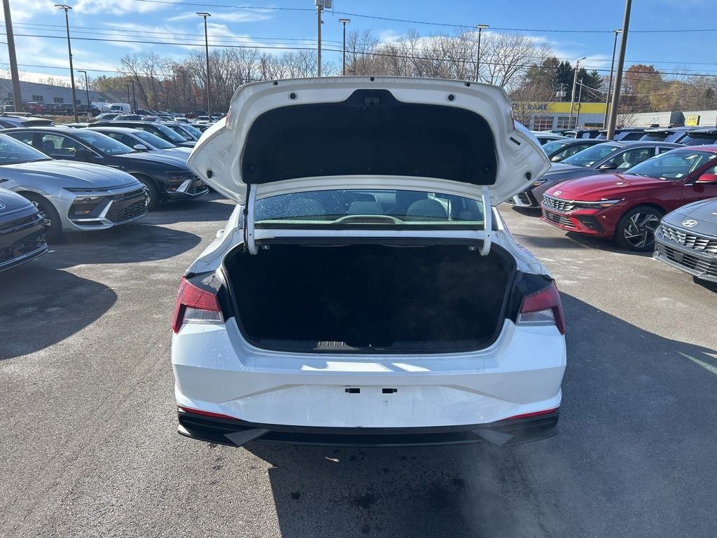 2021 Hyundai ELANTRA SEL