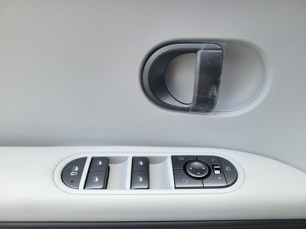 2025 Hyundai IONIQ 5 SEL