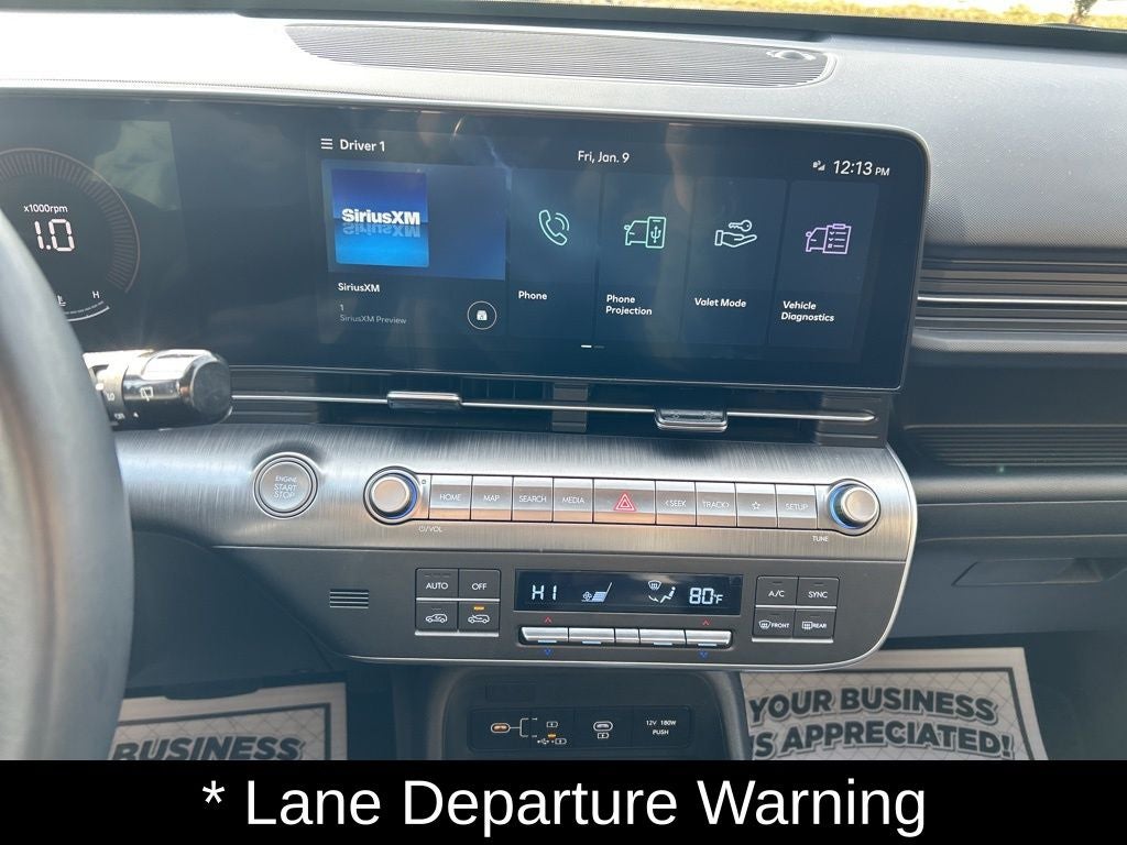 2024 Hyundai KONA SEL