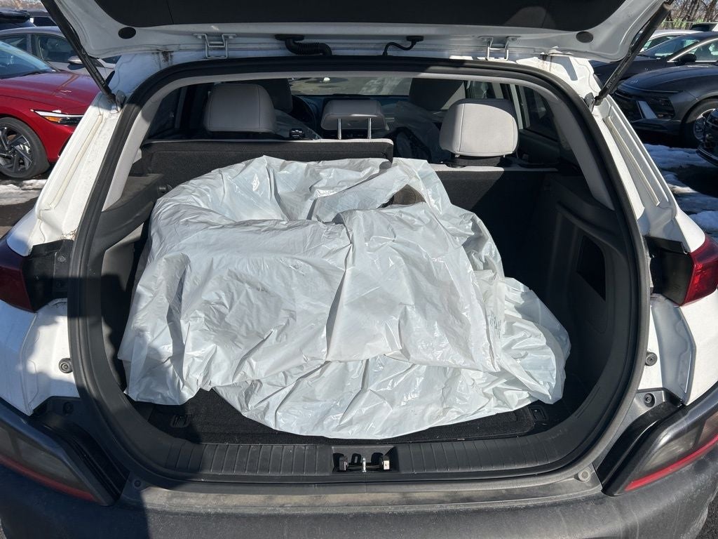 2022 Hyundai KONA SEL