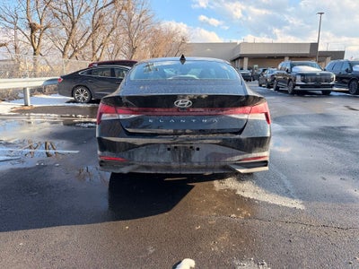 2023 Hyundai ELANTRA SEL
