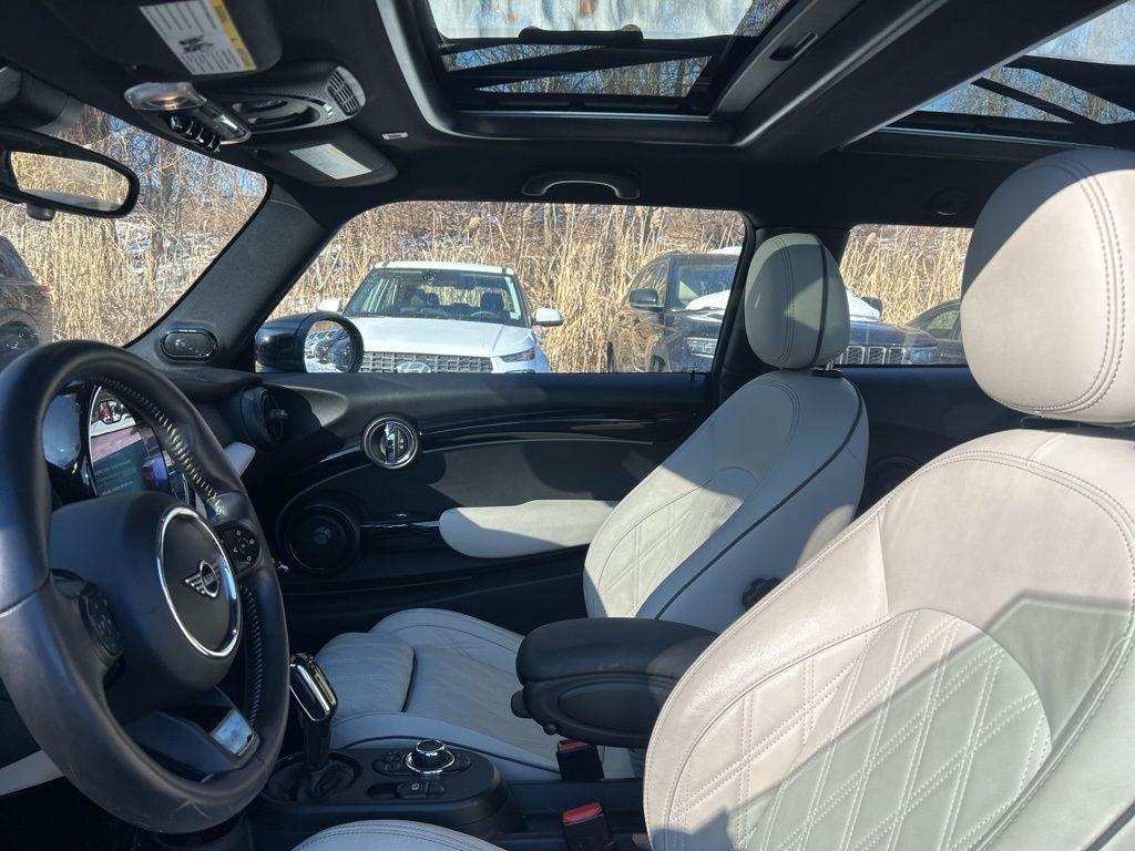 2022 MINI Cooper SE Electric Iconic