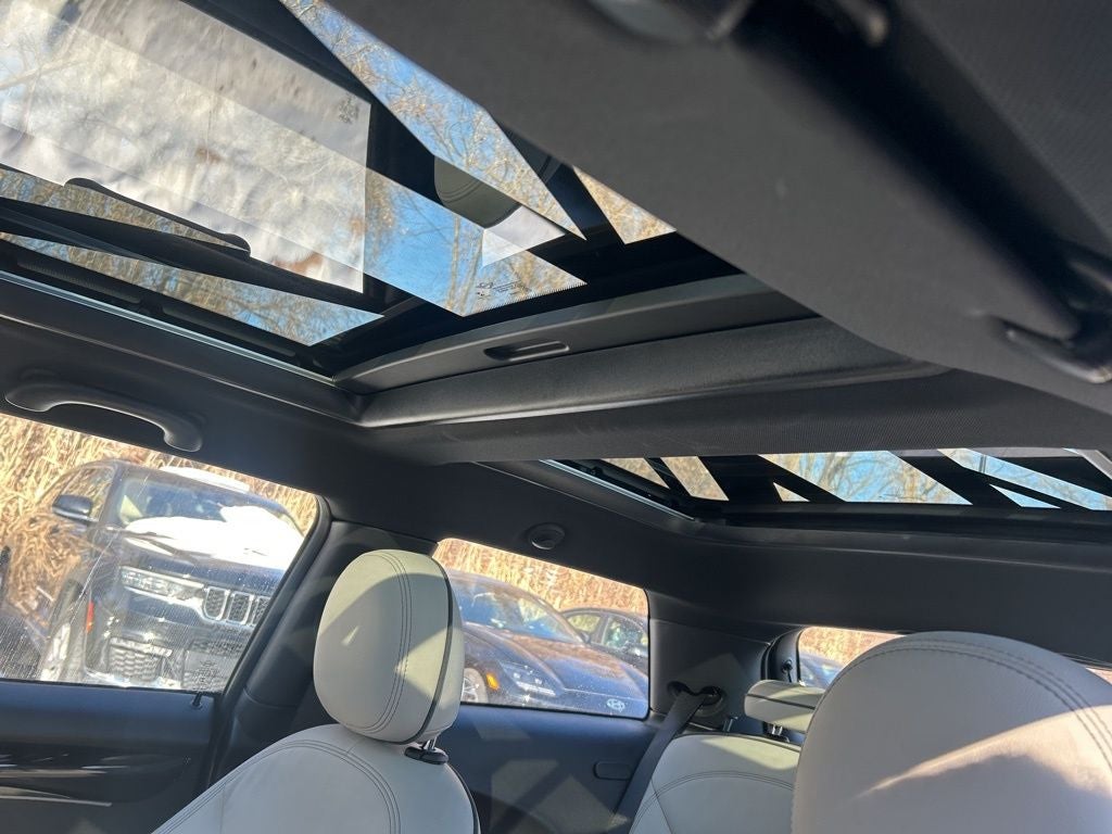 2022 MINI Cooper SE Electric Iconic