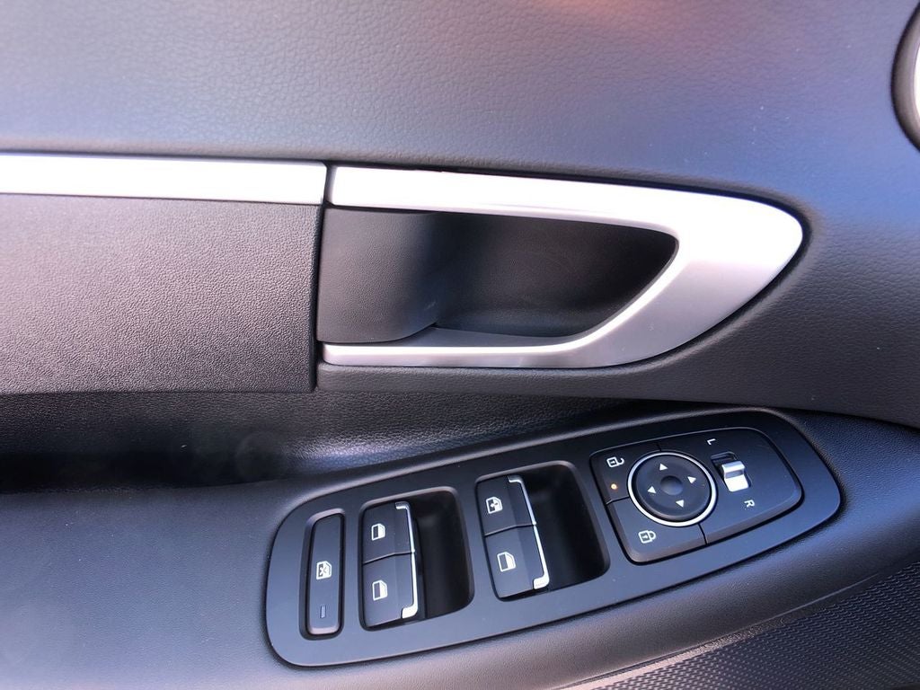 2025 Hyundai SONATA SE